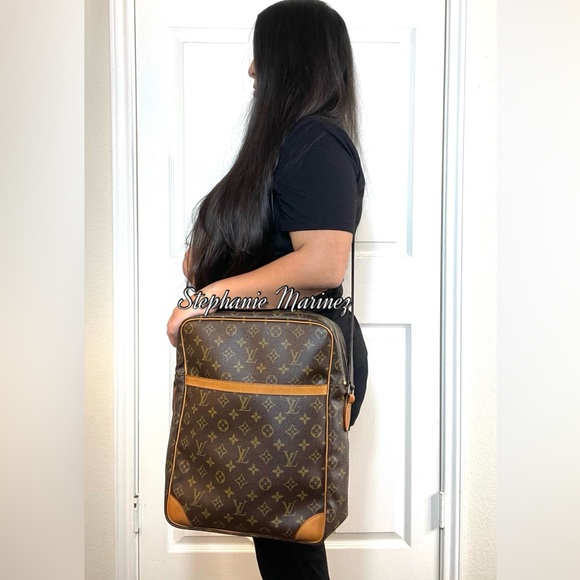 Louis Vuitton Monogram Danube GM crossbody Largest Size - Picture 2 of 15